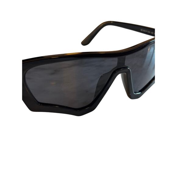 Moncler Scalloped ML0161p Sunglasses